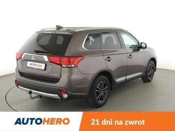 Mitsubishi Outlander III SUV Facelifting 2017 2.0 150KM 2017 Mitsubishi Outlander kamera grzane fotele, zdjęcie 6