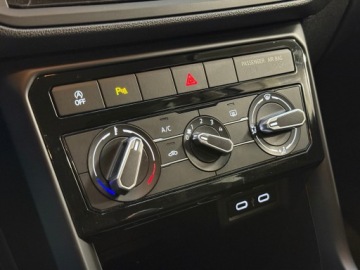 Volkswagen T-Cross SUV 1.0 TSI 95KM 2021 Volkswagen T-Cross Life 1.0 TSI 95KM, Salon Polska, zdjęcie 29