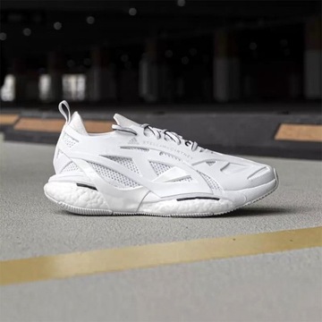 Adidas от Stella McCartney