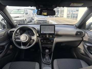 Toyota Yaris IV Hatchback 1.5 Hybrid Dynamic Force 116KM 2024 Toyota Yaris Cross Hybrid 1.5 Style Hybrid 1.5 Sty, zdjęcie 9