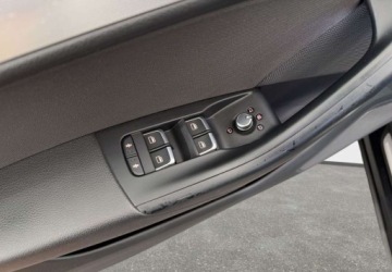 Audi Q3 I SUV Facelifting 2.0 TDI 150KM 2016 Audi Q3 2.0TDI 150KM S-tronic quattro 2016 r., salon PL, komplet opon 2.0, zdjęcie 23