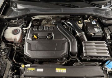 Seat Leon IV Hatchback 1.5 eTSI (MHEV) 150KM 2022 Seat Leon VAT 23 Xcellence 1.5TSI 150KM DSG 20222023 r. salon PL 1.5, zdjęcie 24