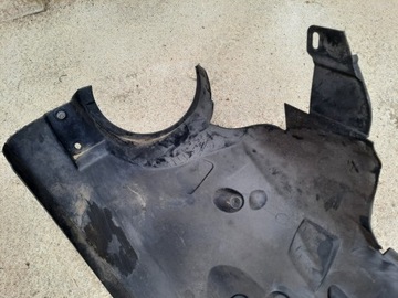 Mercedes CLK W209 A2098840822 арка переднего правого колеса