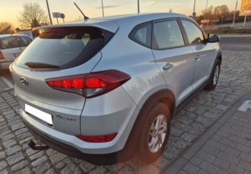 Hyundai Tucson III SUV 1.7 CRDI 115KM 2016 Hyundai Tucson Hyundai Tucson III Rok 2016 1.7 Diesel 116KM, zdjęcie 8