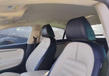 Volkswagen Passat CC 2.0 TSI 200KM 2010 Volkswagen Passat CC 2010r, 2.0 Benzyna. AUTOMAT. Uszkodzony prawy tyl. Je, zdjęcie 7