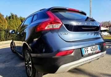 Volvo 2016 Volvo V40 Cross Country Volvo V40 Cross Country D2 Pro 2.0 Diesel 120KM, zdjęcie 3