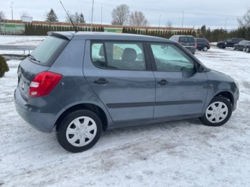 Skoda Fabia II Hatchback Facelifting 1.2 HTP 70KM 2011 Skoda Fabia 1.2 70KM Lift Klima Serwis Sprawdz 1.2 Benzyna 70KM, zdjęcie 39