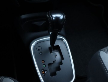 Toyota Yaris III Hatchback 5d Facelifting 2017 1.5 Dual VVT-iE 111KM 2020 Toyota Yaris 1.5 Dual VVT-i, Salon Polska, zdjęcie 15