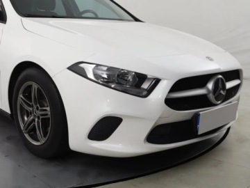 Mercedes Klasa A W177/V177 Hatchback 1.3 160 109KM 2018 Mercedes A A 160, Salon Polska, Klima, zdjęcie 20