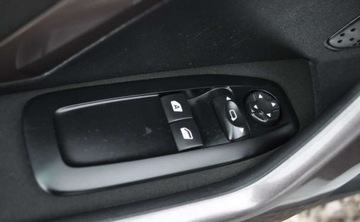 Peugeot 2008 I SUV 1.2 VTi 82KM 2013 Peugeot 2008 Benzyna Klimatyzacja 1.2 Benzyna 82KM, zdjęcie 18