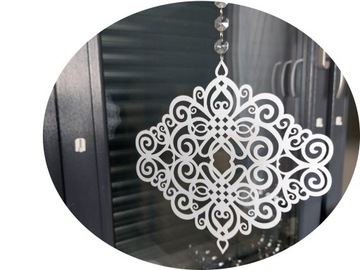 ZAWIESZKA AŻUROWA AŻUR ORNAMENT GIRLANDA AKRYLOWA OZDOBA DO OKNA WZÓR NR 4