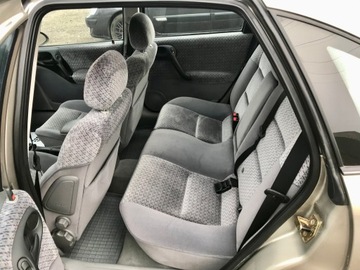 Opel Vectra B Sedan 2.0 i 16V 136KM 1997 OPEL VECTRA B 2.0 i 16V 136Ps KLIMATRONIK WELUR STAN KOLEKCJONERSKI, zdjęcie 12