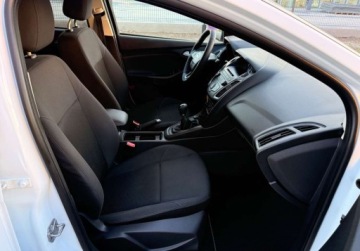 Ford Focus III Kombi Facelifting 1.6 Ti-VCT 125KM 2018 Ford Focus TITANIUM 1.6MPi 125ps KlimaTronik Bezwypadkowy 1Wlasciciel UNIK, zdjęcie 21