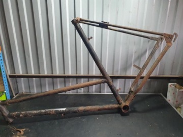 СТАРЫЙ АНТИЧНЫЙ ПОЛЬСКИЙ ВЕЛОСИПЕД PREDOM РАМА ROMET