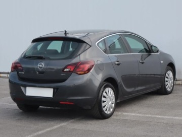Opel Astra J Hatchback 5d 1.7 CDTI ECOTEC 110KM 2011 Opel Astra 1.7 CDTI, Navi, Klima, Klimatronic, zdjęcie 4