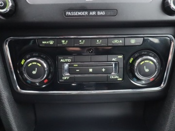 Skoda Superb II Sedan 2.0 TSI 200KM 2010 Skoda Superb 2.0 TSI, Salon Polska, DSG, Xenon, zdjęcie 12