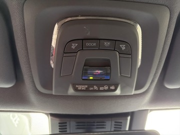 Toyota C-HR II SUV 1.8 Hybrid 140KM 2023 Toyota C-HR 1.8 Hybrid Style 1.8 Hybrid Style| Aut, zdjęcie 18