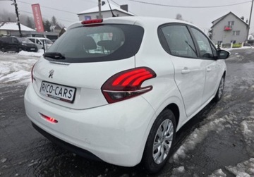 Peugeot 208 I Hatchback 5d Facelifting 1.2 PureTech 110KM 2019 Peugeot 208 1.2 Benzyna 110KM, zdjęcie 1
