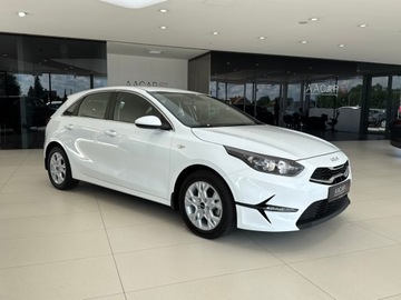 Kia Ceed III Hatchback Facelifting  1.5 T-GDI 160KM 2024 Kia Ceed M, CarPlay, 1 właściciel, Salon Polska, F, zdjęcie 4