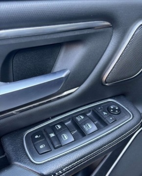 Dodge Ram V 2019 Dodge RAM Dodge RAM IV ZadbanyNiski przebieg 3.0 Diesel 244KM, zdjęcie 10