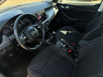 Skoda Kamiq Crossover 1.0 TSI 110KM 2022 Skoda Kamiq 1.0 TSI 110KM Ambition Kamera Android Grzane Fotele Salon, zdjęcie 30