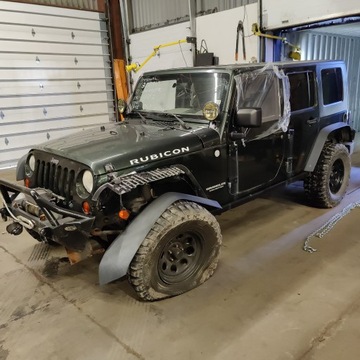 Jeep Wrangler III Terenowy 3.8 V6 Rock-Trac 199KM 2010 Jeep Wrangler Rubicon 2010, zdjęcie 5