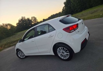 Kia Rio IV Hatchback 5d 1.2 DOHC 84KM 2017 Kia Rio Kia Rio 1.2 Edition 7 1.2 Benzyna 84KM, zdjęcie 7