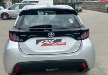 Toyota 2021 Toyota Yaris Hybryda Kamera Klimatyzacja 1.5 Hybryda 100KM, zdjęcie 7
