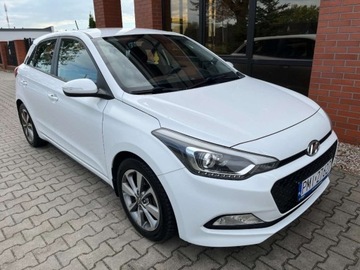 Hyundai i20 I Hatchback 5d Facelifting 1.4 CRDi 90KM 2015 Hyundai i20 1.4 diesel 90 KM zarej w PL 6 biegow zadbany mozliwa zami, zdjęcie 1