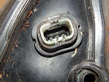 ZRCÁTKO LEVÉ NEBO PRAVÉ HYUNDAI LANTRA II J-2 95-00 ELEKTRICKÉ 3 PIN EURO.