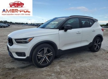 Volvo XC40 2022 Volvo XC 40 T5 R-Design 2022 2.0l 2.0 Benzyna 248KM