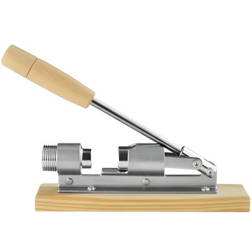 ЩЕЛКУНЧИК НА ПРОЧНОЙ СТАЛЬНОЙ ПОДСТАВКЕ