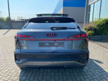 Audi Q3 II SUV 1.5 35 TFSI 150KM 2026 1.5 TFSI S line Sportback (150 KM) Panoramiczny dach przesuwny, zdjęcie 2
