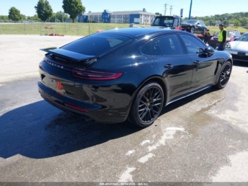Porsche Panamera II Liftback 3.0 330KM 2018 Porsche Panamera 4 2018 3.0 Benzyna 330KM, zdjęcie 4