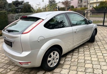 Ford Focus II Coupe-Cabriolet 1.6 Duratec 16V 100KM 2009 Ford Focus Ford Focus 1.6 benzyna 1 wlasciciel 1.6 Benzyna 101KM, zdjęcie 3