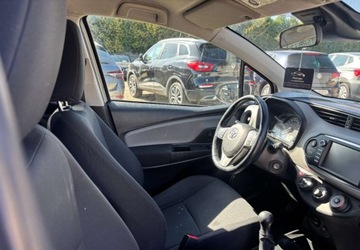 Toyota Yaris III Hatchback 5d Facelifting 2017 1.0 VVT-i 69KM 2018 Toyota Yaris Samochod z gwarancja Benzyna 69KM, zdjęcie 9