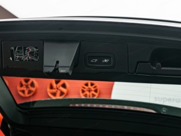 Volvo XC60 II 2021 VOLVO XC60 B4 D AWD Momentum Pro aut Suv 197KM 2021, zdjęcie 30