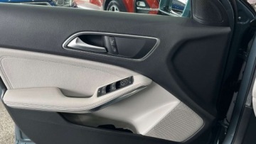 Mercedes Klasa A W176 Hatchback 5d 1.6 180 BlueEFFICIENCY 122KM 2014 Mercedes-Benz Klasa A Niepowtarzalny wyglad oraz stan Automat Ledy MOZLIWA, zdjęcie 23