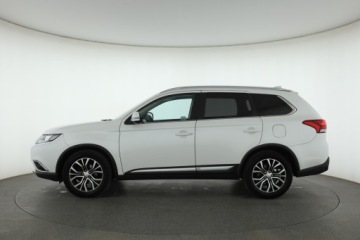 Mitsubishi Outlander III SUV Facelifting 2015 2.0 MIVEC 150KM 2016 Mitsubishi Outlander 2.0, Salon Polska, zdjęcie 2