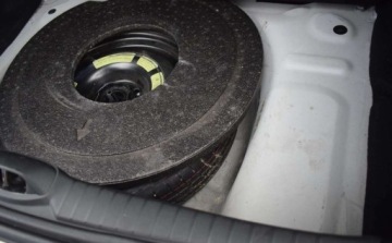 Peugeot 208 I Hatchback 5d Facelifting 1.6 BlueHDi 75KM 2018 Peugeot 208 Peugeot 208 1.6 BlueHDI Tablet, Klima 1.6 Diesel 75KM, zdjęcie 15