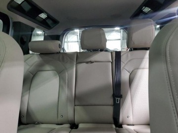 Land Rover Defender IV (L663) 2023 Land Rover Defender 2023r., 110 SE, od ubezpieczalni 3.0 Benzyna 395KM, zdjęcie 9