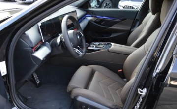 BMW Seria 5 G90-91 Sedan 2.0 20i 208KM 2025 BMW Seria 5 Wyprzedaz rocznika 2025 BMW Bonkowscy Wroclaw 2.0 Benzyna, zdjęcie 6