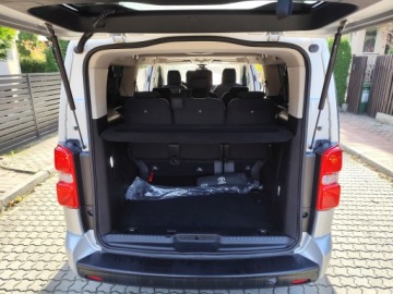 Toyota Proace II 2019 Toyota Proace Family Comfort 8-osobowa 1.5 Diesel 120KM 2019r, zdjęcie 6