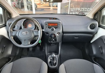 Toyota Aygo II Hatchback 3d Facelifting 1.0 VVT-i 72KM 2019 Toyota Aygo Toyota Aygo 1.0 VVT-i X Comfort 72KM 2019 Benzyna 72KM, zdjęcie 18
