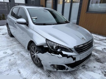 Peugeot 308 II Hatchback 5d 1.2 PureTech 130KM 2014 Peugeot 308 1.2 PureTech 130KM GPF EAT8 Stop&amp;Start Tech Edition 2014r, zdjęcie 11