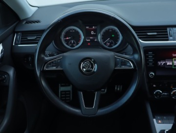 Skoda Octavia III Liftback Facelifting 1.5 TSI ACT 150KM 2018 Skoda Octavia 1.5 TSI, Serwis ASO, DSG, Klima, zdjęcie 18