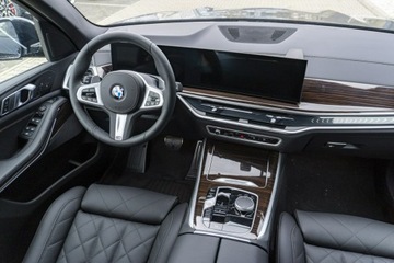 BMW X5 G05 SUV Facelifting 3.0 30d 298KM 2025 BMW X5 xDrive30d Dostępne od ręki!, zdjęcie 17