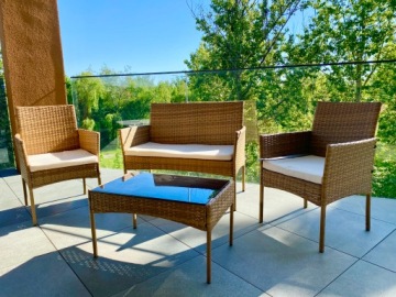 Комплект садовой мебели для балкона.