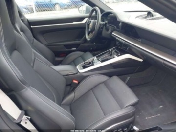 Porsche 911 992 2025 Porsche 911 Targa 4 GTS 2025 3.6 Benzyna 478KM, zdjęcie 9
