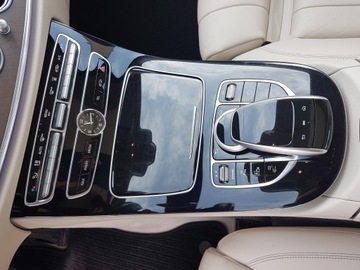 Mercedes Klasa E W213 Limuzyna 2.0 200 211KM 2017 Mercedes E 350 E PLUG-IN HYBRID AUT 2017Rok, zdjęcie 27